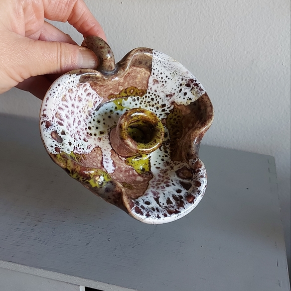 Pottery handle candle holderIn shades of brown, green and white. - Picture 2 of 10